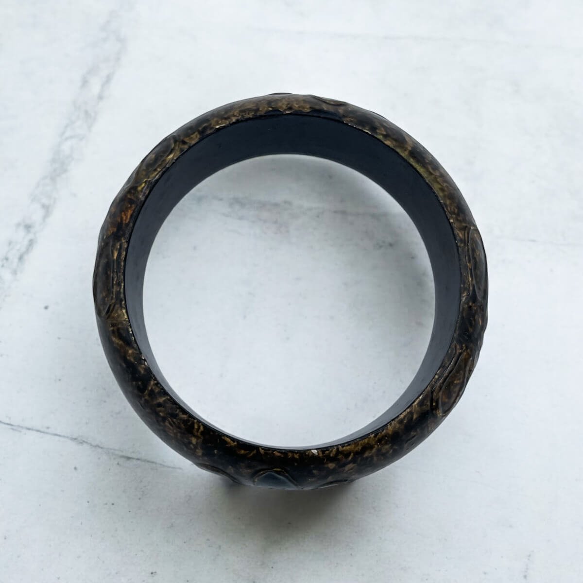 Dark Resin Bangle with Embossed Floral Pattern - Rustic Bohemian Bracelet - Image 3
