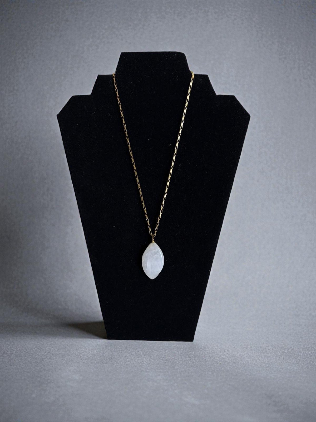 White Stone Pendant Necklace | Gold Chain Minimal Necklace | Dainty Gemstone Necklace | Elegant Everyday Jewelry